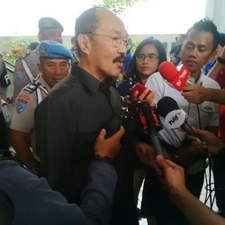 Pengacara Polri: Bila 425 Ribu Polisi Mogok Bisa Chaos, Kalau KPK Mogok Masih Aman!