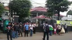 Demo Save Polri Hingga Tutup Jalan Warnai Sidang PraPeradilan Komjen BG
