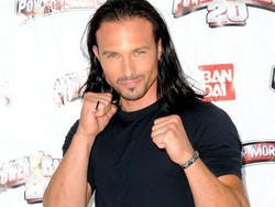 Bunuh Teman Sekamar, Bintang Power Rangers Ditangkap