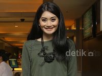 Cantiknya Ayu Pratiwi