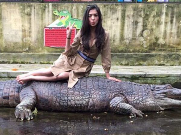 Hiiii... Raline Shah Berpose di Atas Buaya