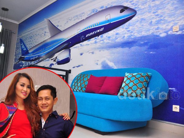 Seperti Apa 'Rumah Pesawat' Fitri Karlina? Ini Foto-fotonya
