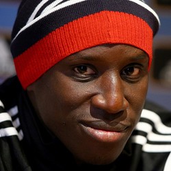 Lagi, Demba Ba Cetak Gol dengan Bokongnya