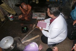 Mengidap Skizofrenia, Mamad Mulai Tertawa Sendiri Sejak Pulang Merantau