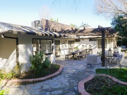 Foto: Rumah Bergaya Pedesaan Leighton Meester yang Dijual Rp 29 Miliar