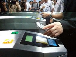 Ponsel Seperti Apa yang Bisa Jadi e-Ticket KRL Commuter Line?