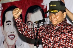 Hendropriyono Dipanggil Jokowi Bahas Nasib Pelantikan Komjen Budi?