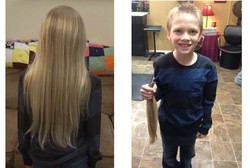 Bantu Anak dengan Kanker, Bocah Lelaki Ini Panjangkan Rambut Selama 5 Tahun