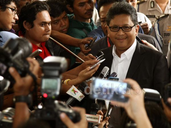 Hasto Berikan Kesaksian di Bareskrim