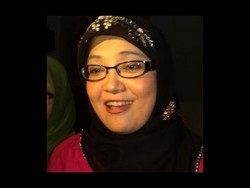 Fanny Bauty Resmi Menikah Lagi dengan Bule Belanda