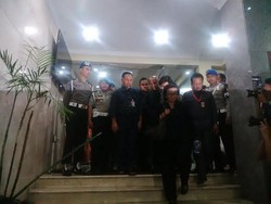 Pengacara BW Akan Surati Bareskrim, Protes Tidak Terima Salinan BAP