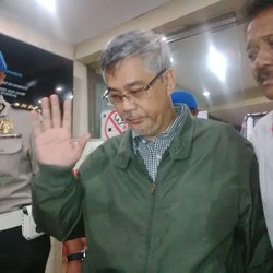 Usai Diperiksa Bareskrim, Akil Sebut Ada Pengaturan Sidang Kobar