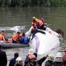 TransAsia Sempat Keluarkan Tanda MAYDAY, MAYDAY Sebelum Jatuh ke Sungai