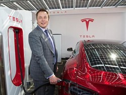 Tesla Pasang Ratusan Robot di Pabrik Mobilnya