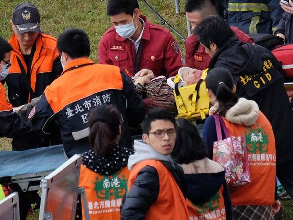 Evakuasi Korban TransAsia Airways