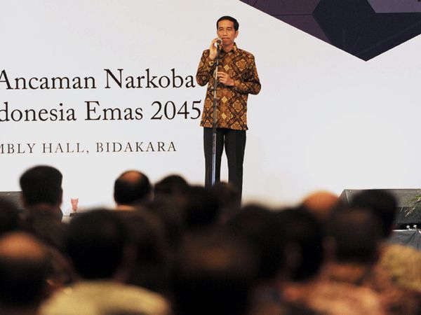 Jokowi Perintahkan Kepala Daerah Lawan Narkoba