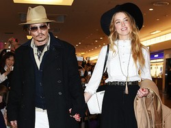 Johnny Depp Tak Sabar Nikahi Amber Heard Akhir Pekan Ini