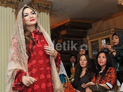 Anak Ingin Nia Daniati Nikah Lagi