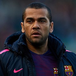 Alves Tak Diinginkan Barca, Akan Mulai Cari Klub Baru