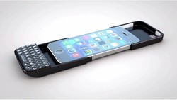 Ryan Seacrest Didenda Rp 10,8 Miliar ke BlackBerry