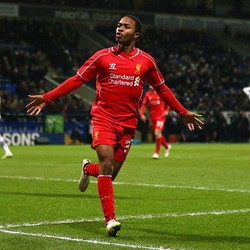 Carragher: Liverpool Harus Segera Ikat Sterling dengan Kontrak Baru