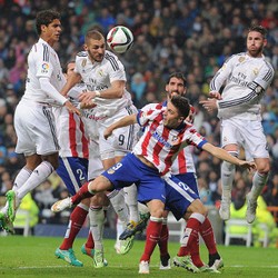 Panas El Derbi Madrileno di Vicente Calderon