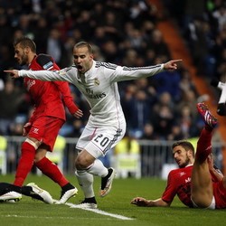 Madrid Tundukkan Sevilla 2-1