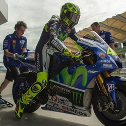Rossi Sama Sekali Tak Puas dengan Tes Hari Kedua di Sepang