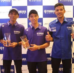 Imanuel Pratna, Sigit PD, dan Rey Ratukore Raih Yamaha Rider Award 2015