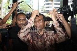 Kasus BW Dinilai Mahfud MD Ancam MK