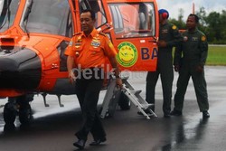 Kabasarnas: 1 Pilot AirAsia QZ8501 Sudah Dievakuasi dari Kokpit Pesawat