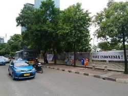 2 Water Cannon Siaga di Depan Gedung KPK
