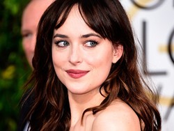 Beradegan Seks di Fifty Shades of Grey, Dakota Didukung Antonio Banderas