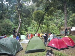 Kemping Ceria di Situ Gunung, Sukabumi
