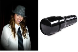 Bintang Film Porno Ini Rela Organ Vitalnya Jadi Model Sex Toy