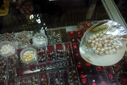 Ssst, Kita Bisa Berburu Mutiara di Kinabalu