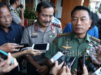 Menkopolhukam, Wakapolri, Panglima TNI dan BNPT Bahas Teroris Poso
