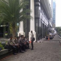 Bakal Ada Demo Tandingan, Kantor Menteri Susi Kembali Dijaga Puluhan Polisi