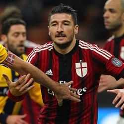 Cedera Pemain Jadi Alasan Kuat Sibuknya Milan di Winter Transfer