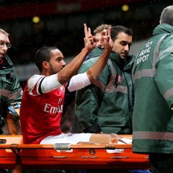 Walcott Takkan Terpengaruh dengan Ejekan Fans Spurs
