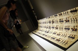 Tolong! 2 Prasasti Sejarah Milik RI ini Telantar di Inggris dan India