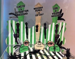 Anna Sui Rilis Maskara untuk Rawat Sekaligus Memperindah Bulu Mata