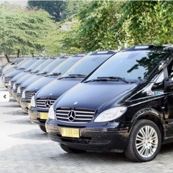 Bayar Taksi Premium Express Sekarang Bisa Pakai Kartu BCA