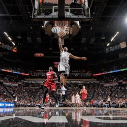 Spurs Taklukkan Heat, Lakers Kalah dari Magic