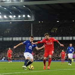 Aksi Balas Taktik Rodgers-Martinez Berujung Laga Tanpa Gol