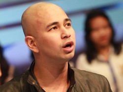 Nagita Hamil, Raffi Ahmad Cukur Kepala Jadi Plontos