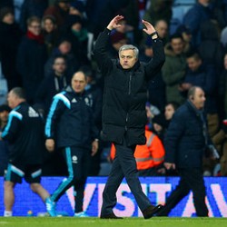 Chelsea Kini Unggul 7 Poin dari City, Mourinho: Itu Bagus