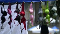 Perempuan Brasil Selamat dari Tembakan Berkat Beha