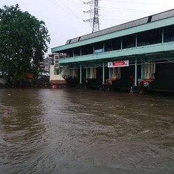 Debit Pintu Air Karet Mulai Surut, Namun Masih Siaga 1