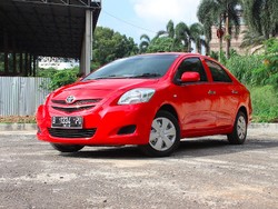 Berkendara Keliling Jakarta Naik Mobil Bekas Taksi Blue Bird